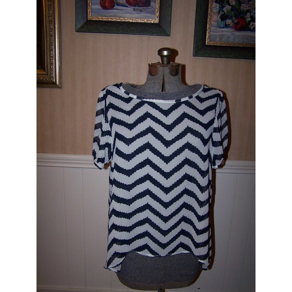 SPIN USA Black, White, CHIFFON BLOUSE  SIZE XLARGE PREOWNED‎